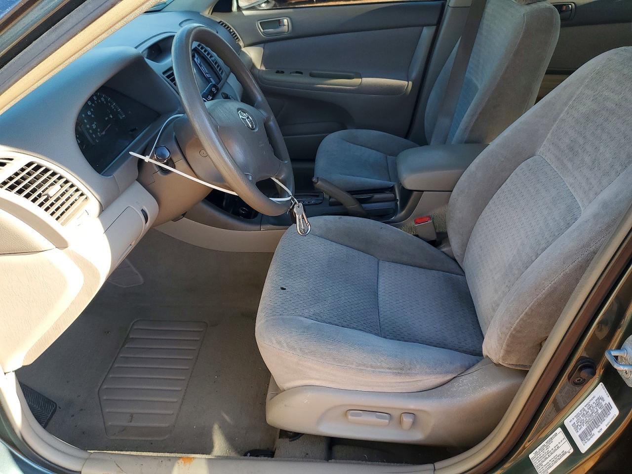 Toyota Camry Le