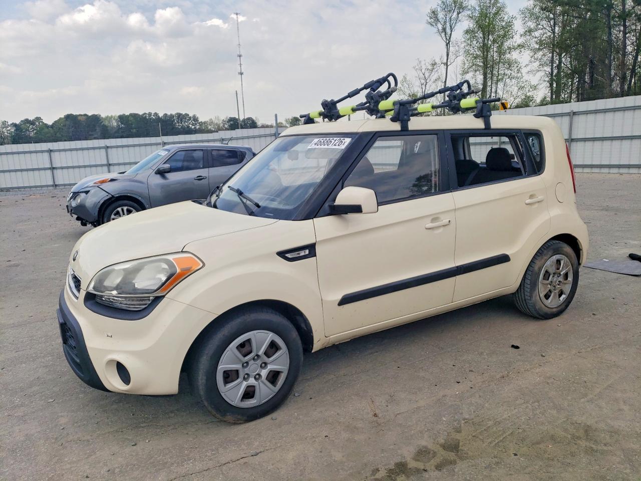 Salvage Kia Soul Image