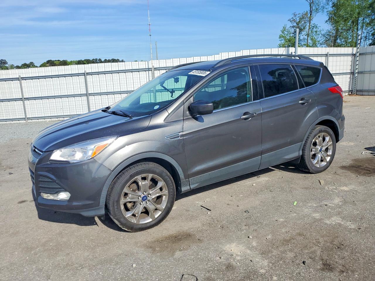 Salvage Ford Escape Image