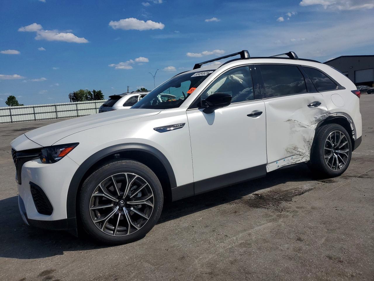 Salvage Mazda Cx Image