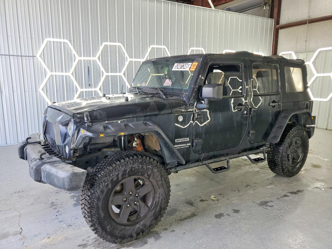 Salvage Jeep Wrangler Image
