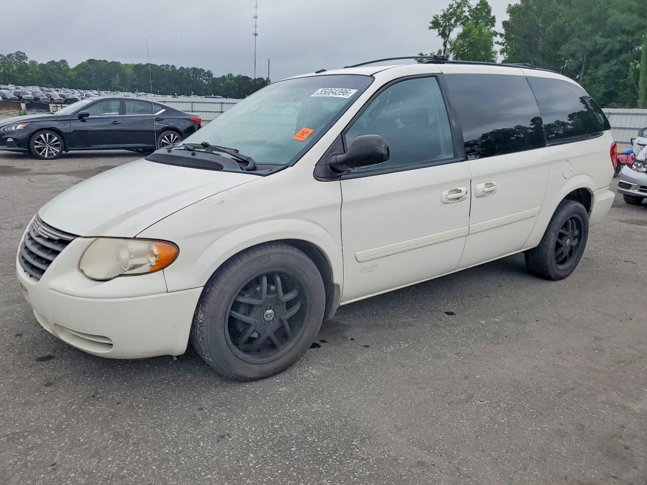 Salvage Chrysler Minivan Image