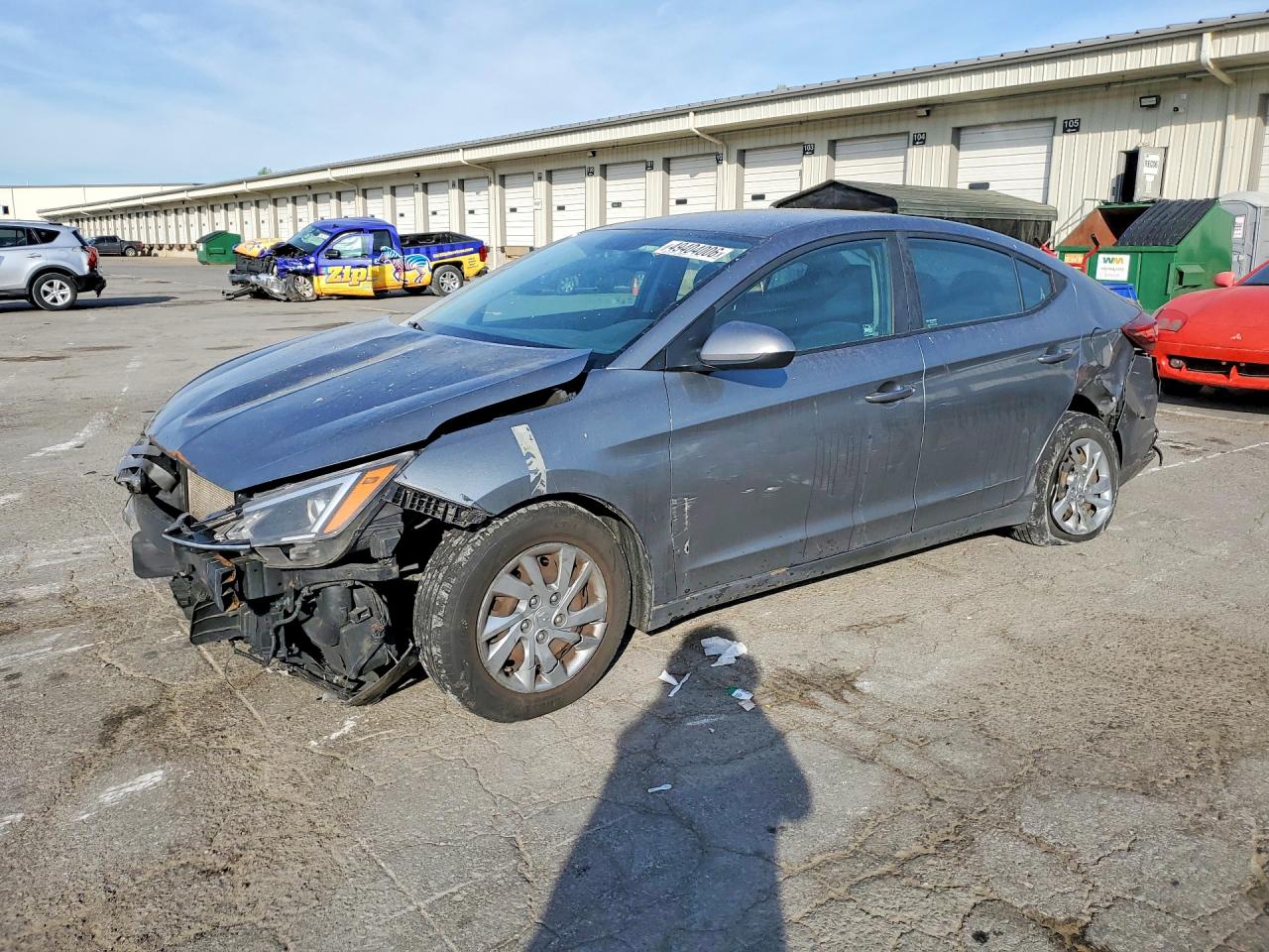 Salvage Hyundai ELANTRA Image