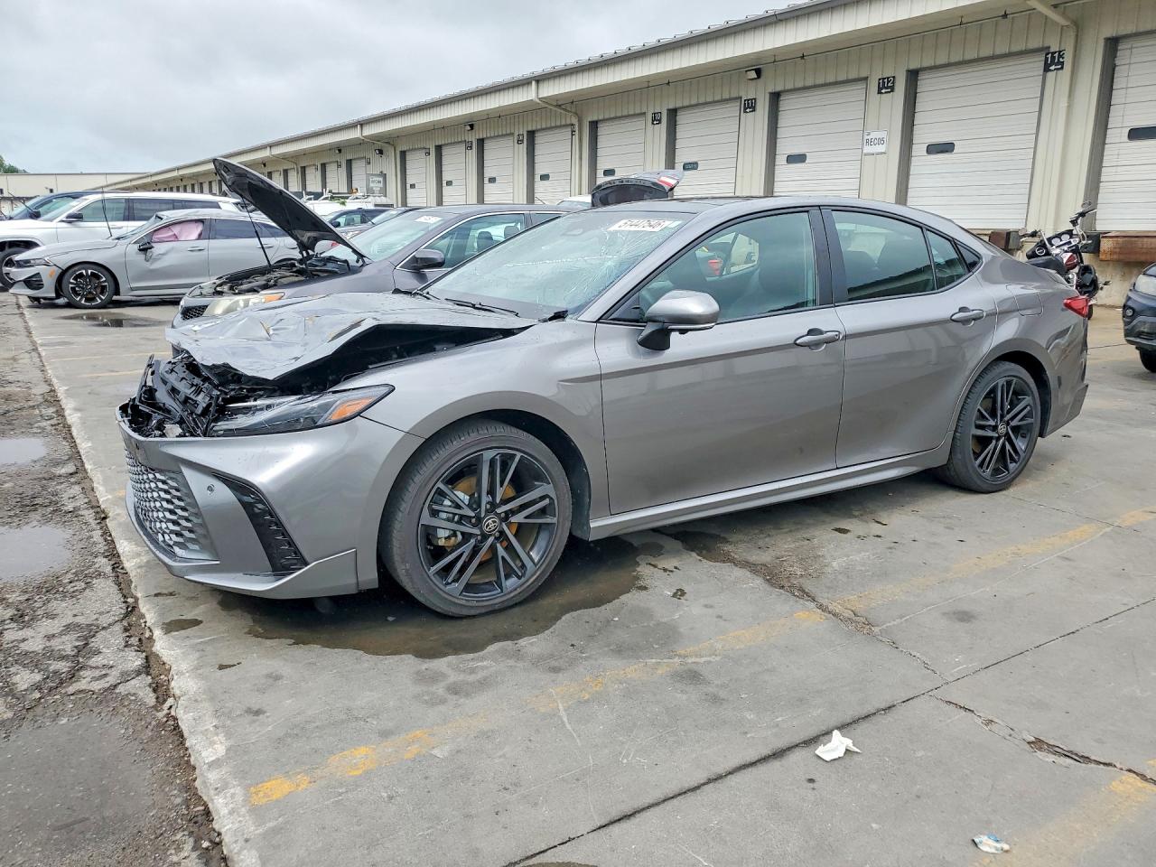 Salvage Toyota Camry Image