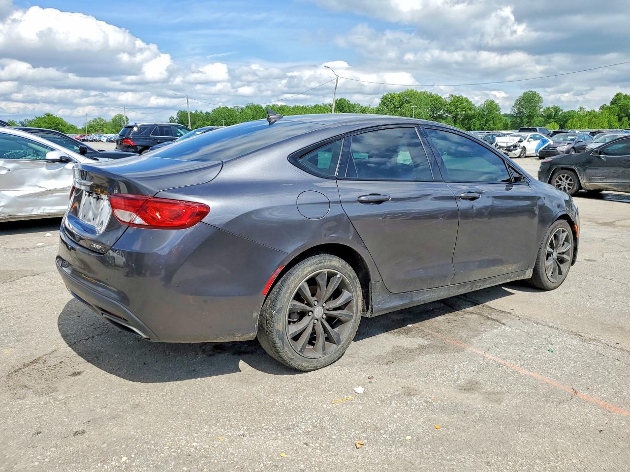 Chrysler 200 S