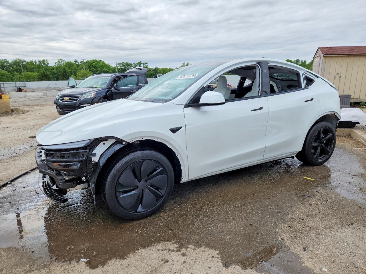 Salvage Tesla Model Y Image