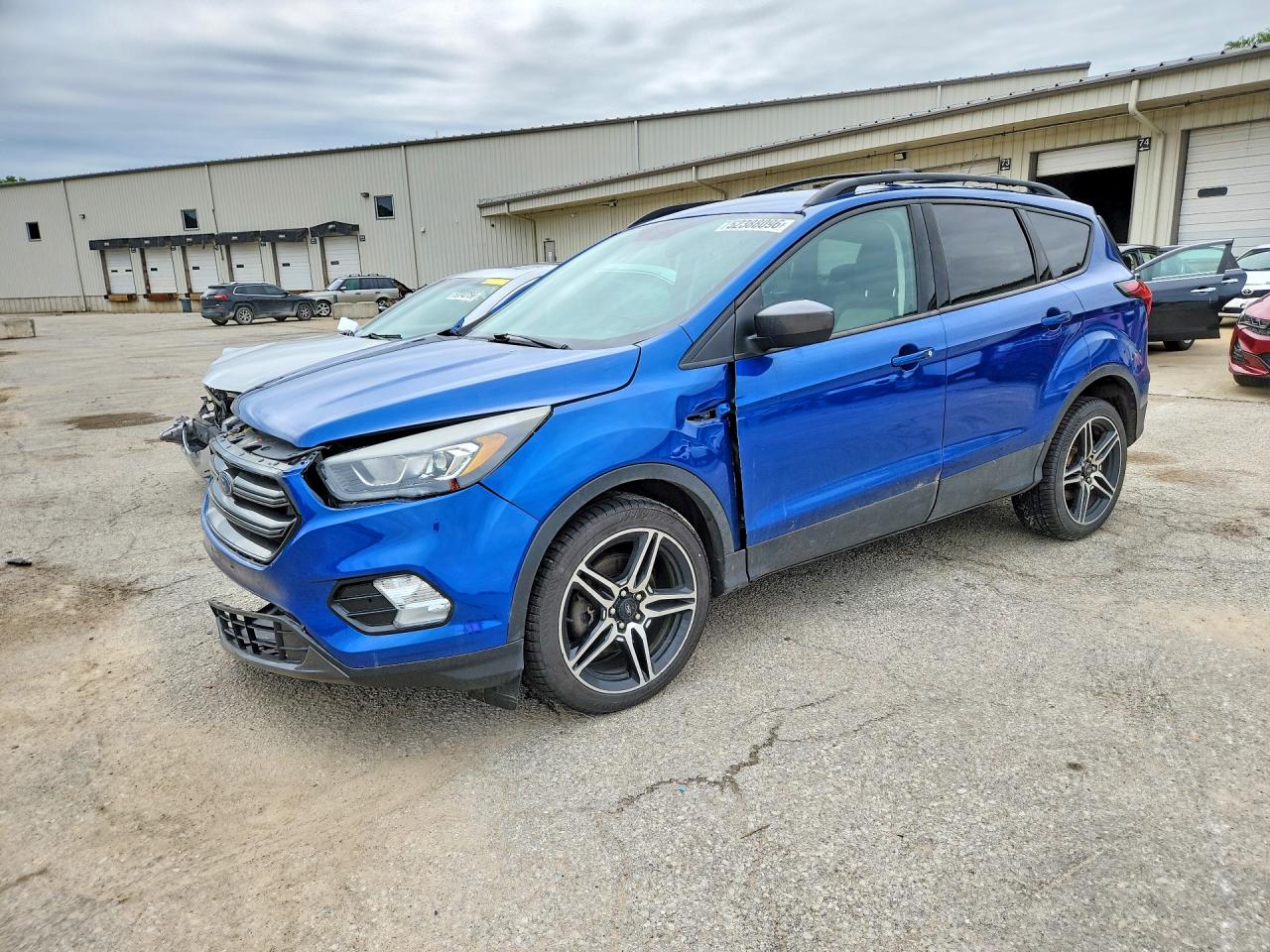 Salvage Ford Escape Image