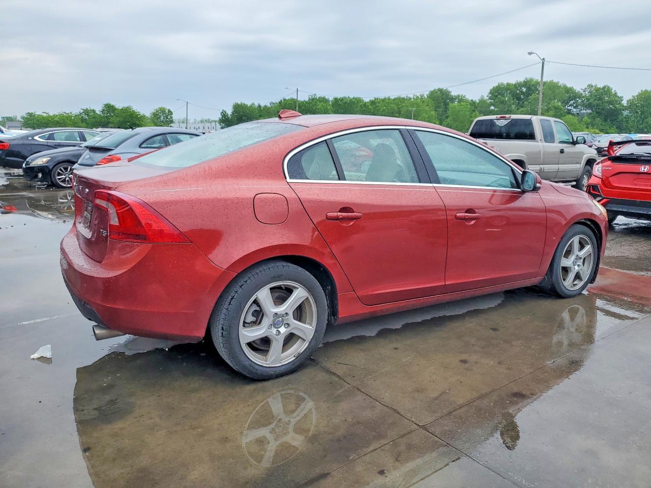 Volvo S60 T5