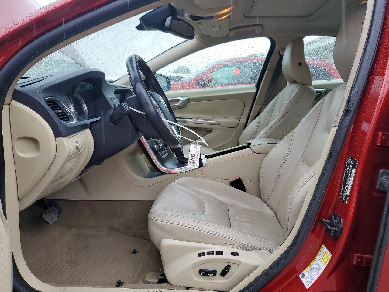 Volvo S60 T5