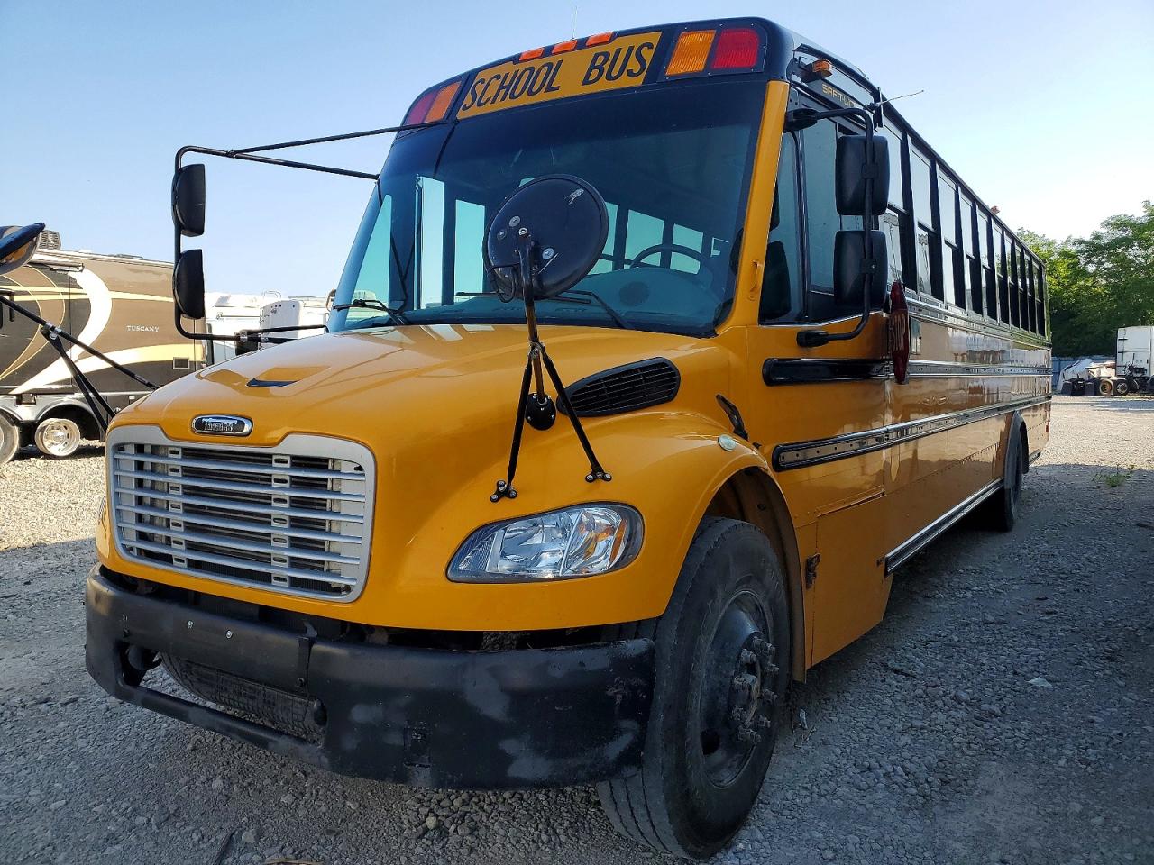 Freightliner Chassis B2b