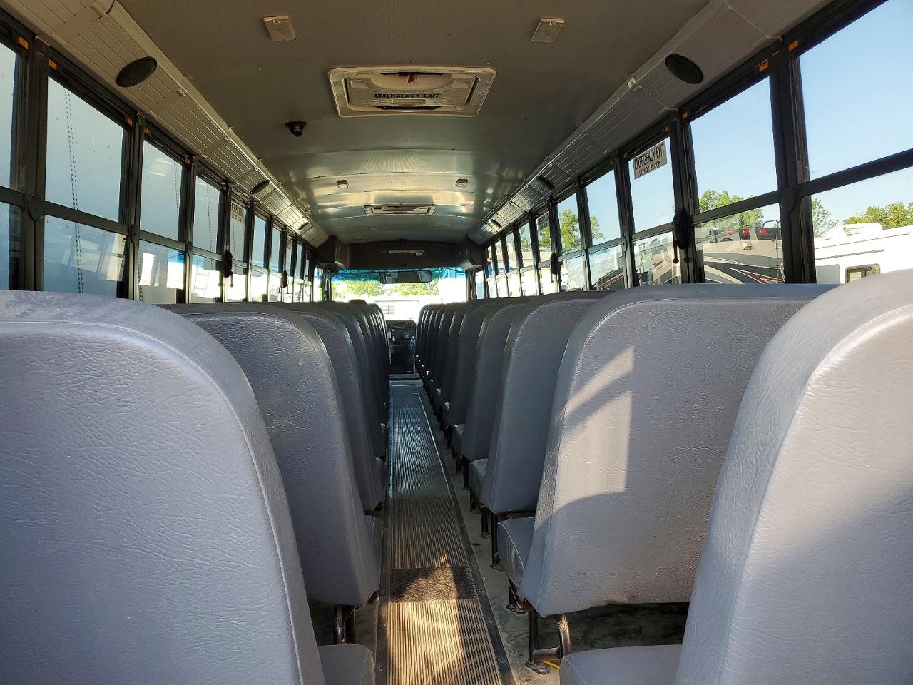 Freightliner Chassis B2b