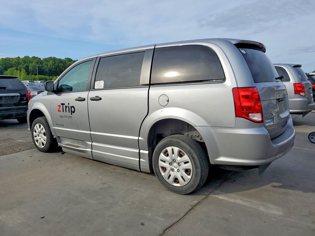 Dodge Caravan Se