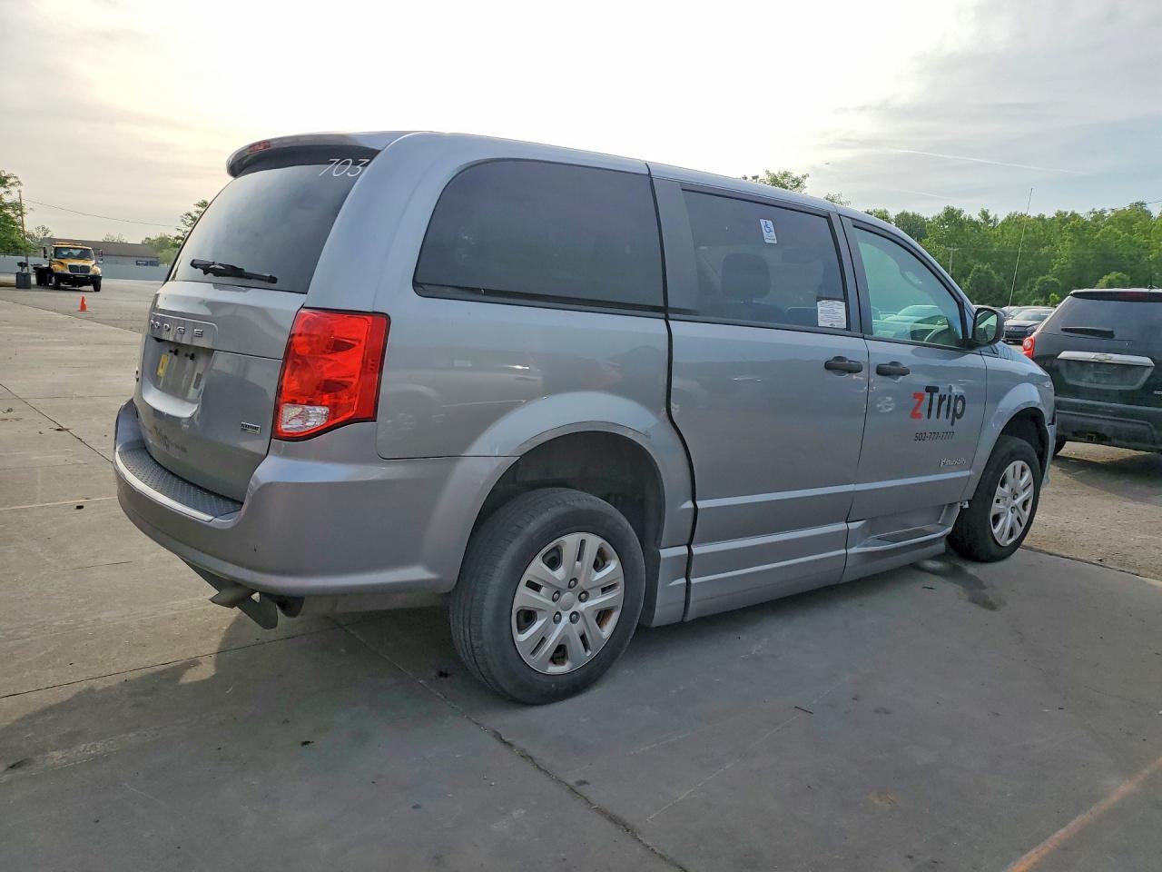 Dodge Caravan Se
