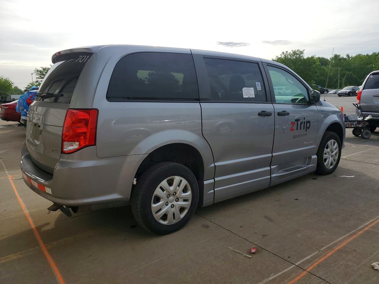 Dodge Caravan Se