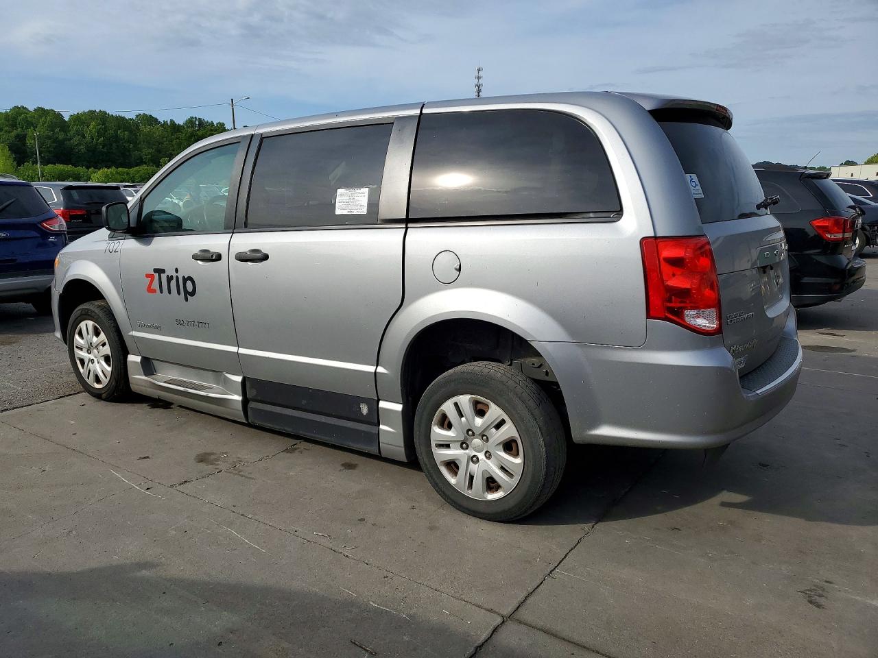 Dodge Caravan Se