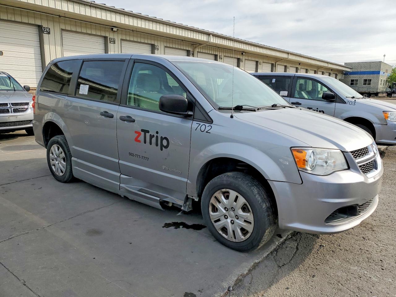 Dodge Caravan Se