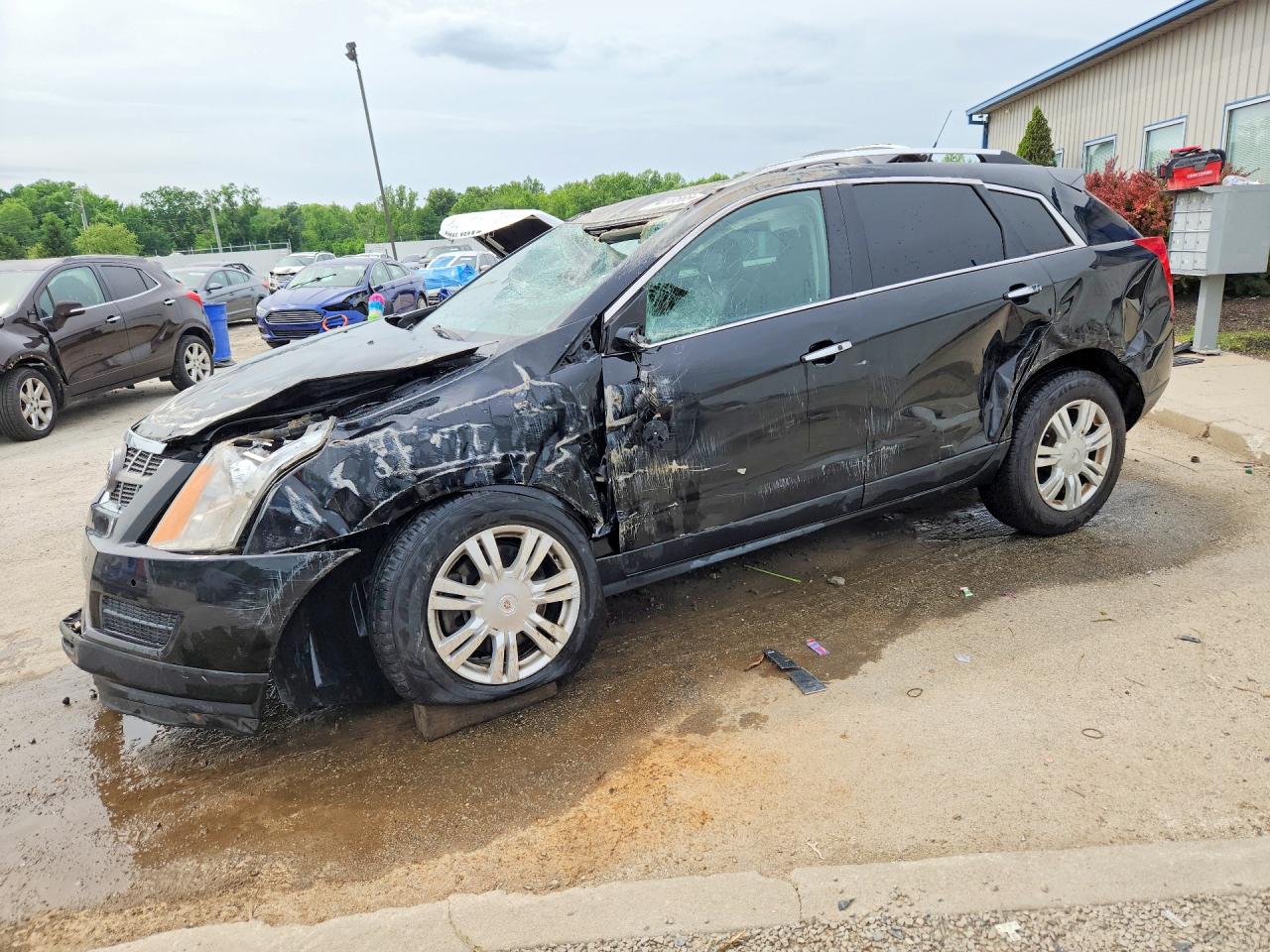 Salvage Cadillac SRX Image