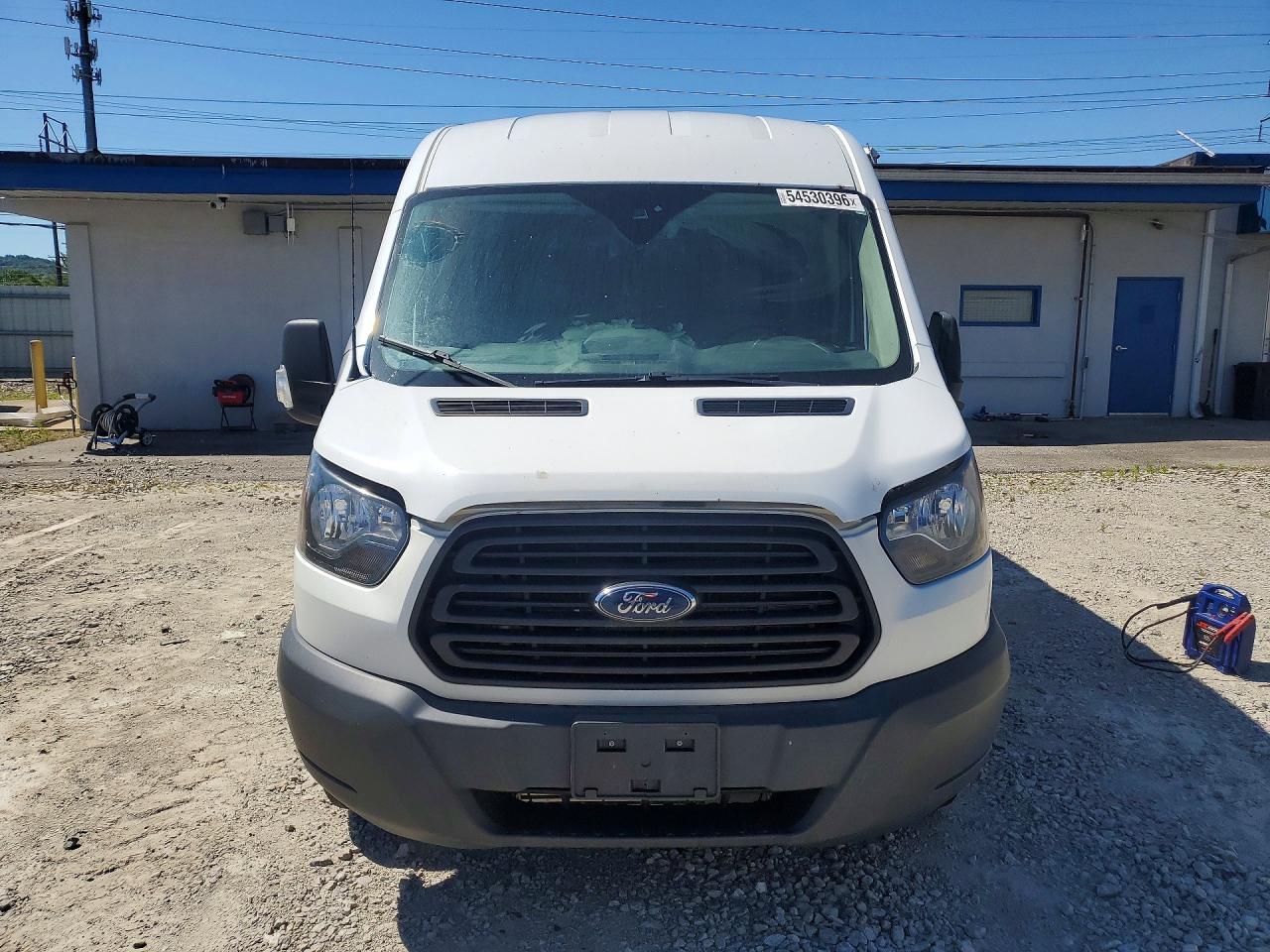 Ford Transit T-250