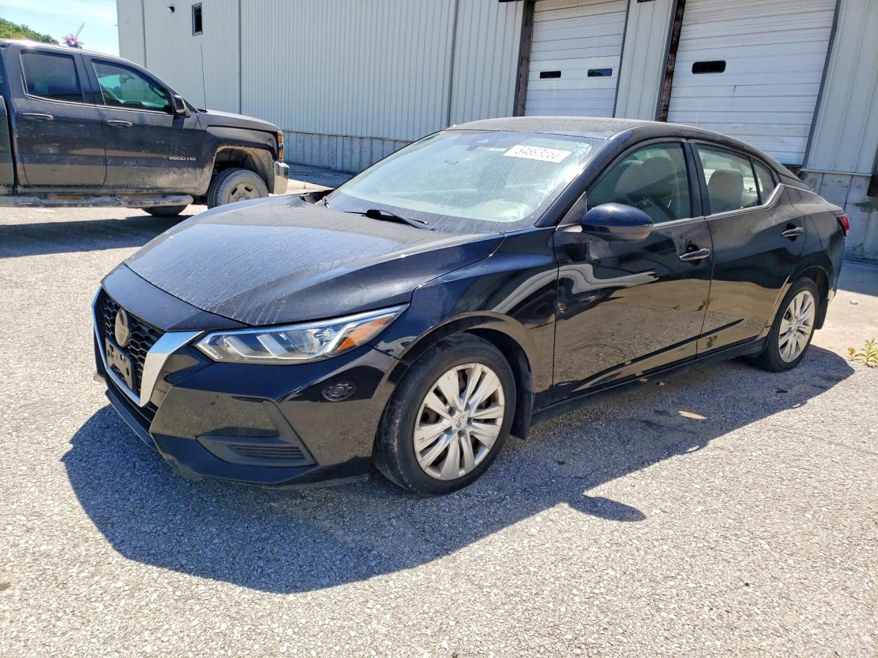 Salvage Nissan Sentra Image