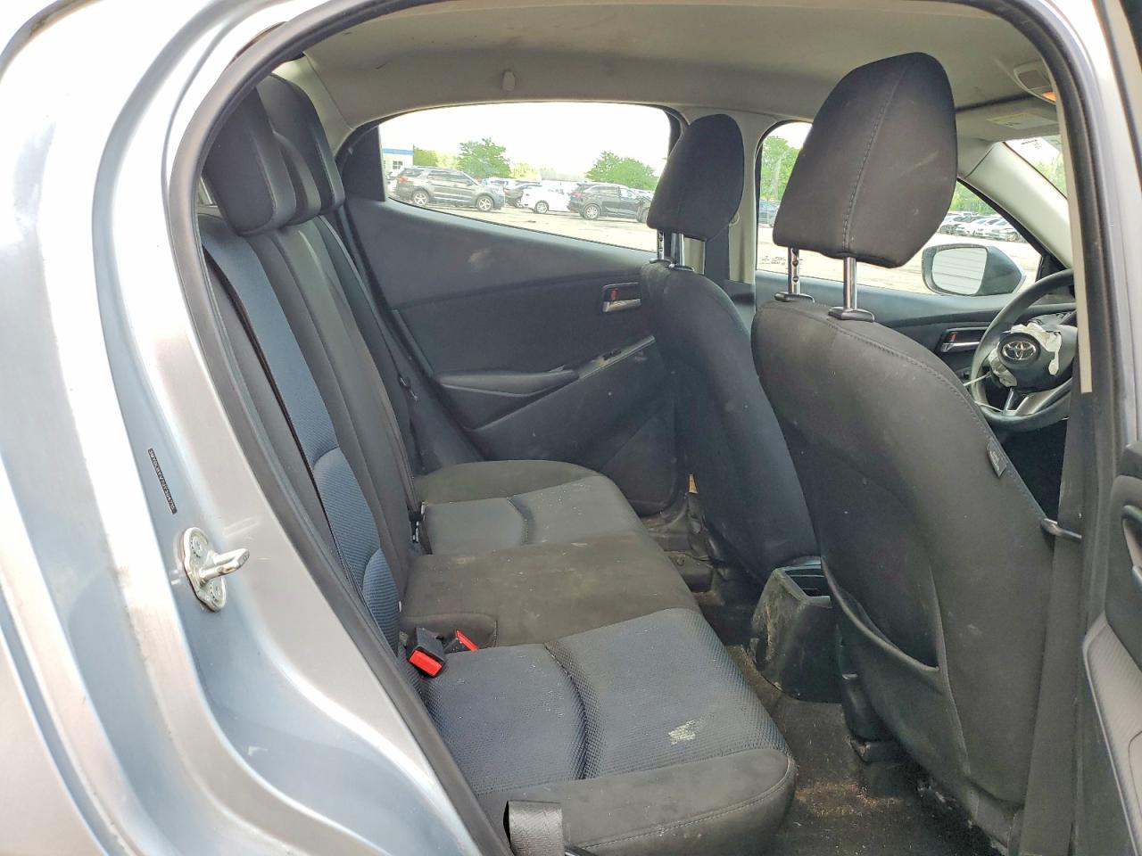 Toyota Yaris Base