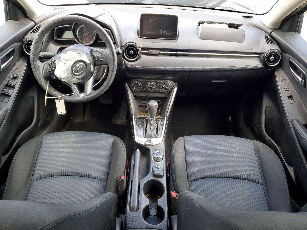 Toyota Yaris Base