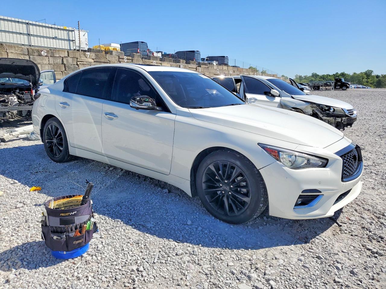INFINITI Q50 Luxe