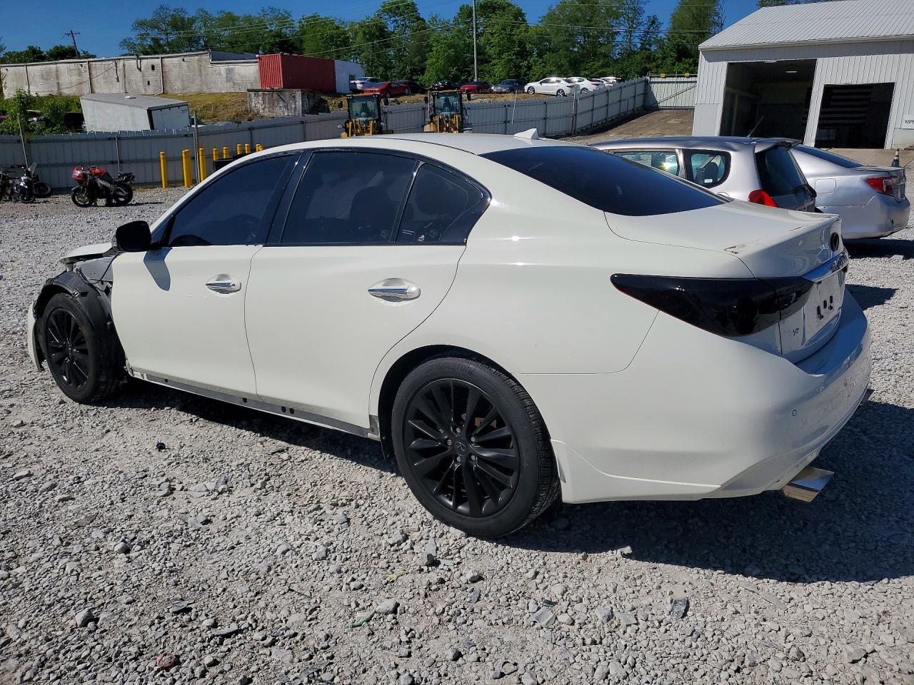 INFINITI Q50 Luxe