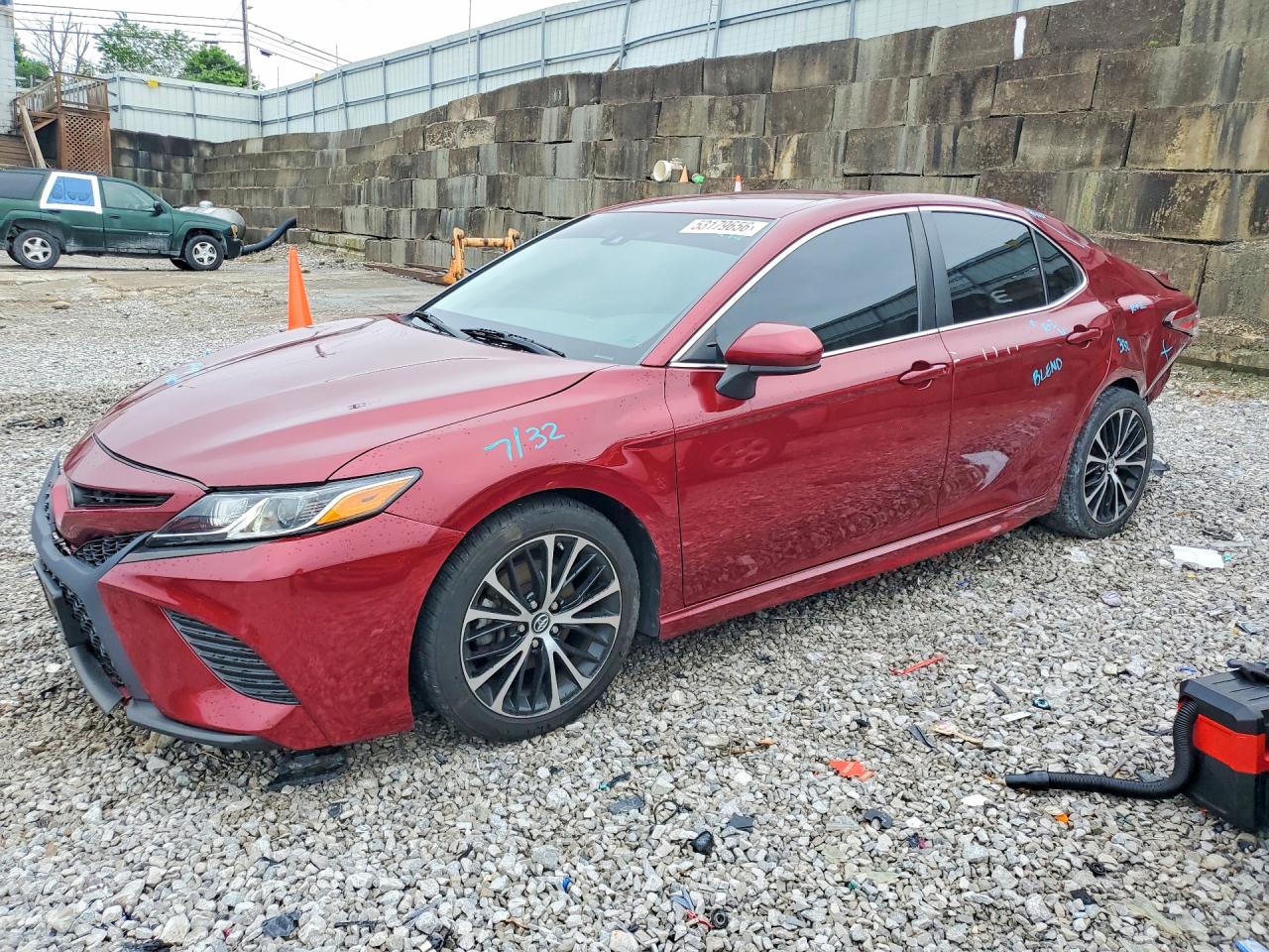 Salvage Toyota Camry Image