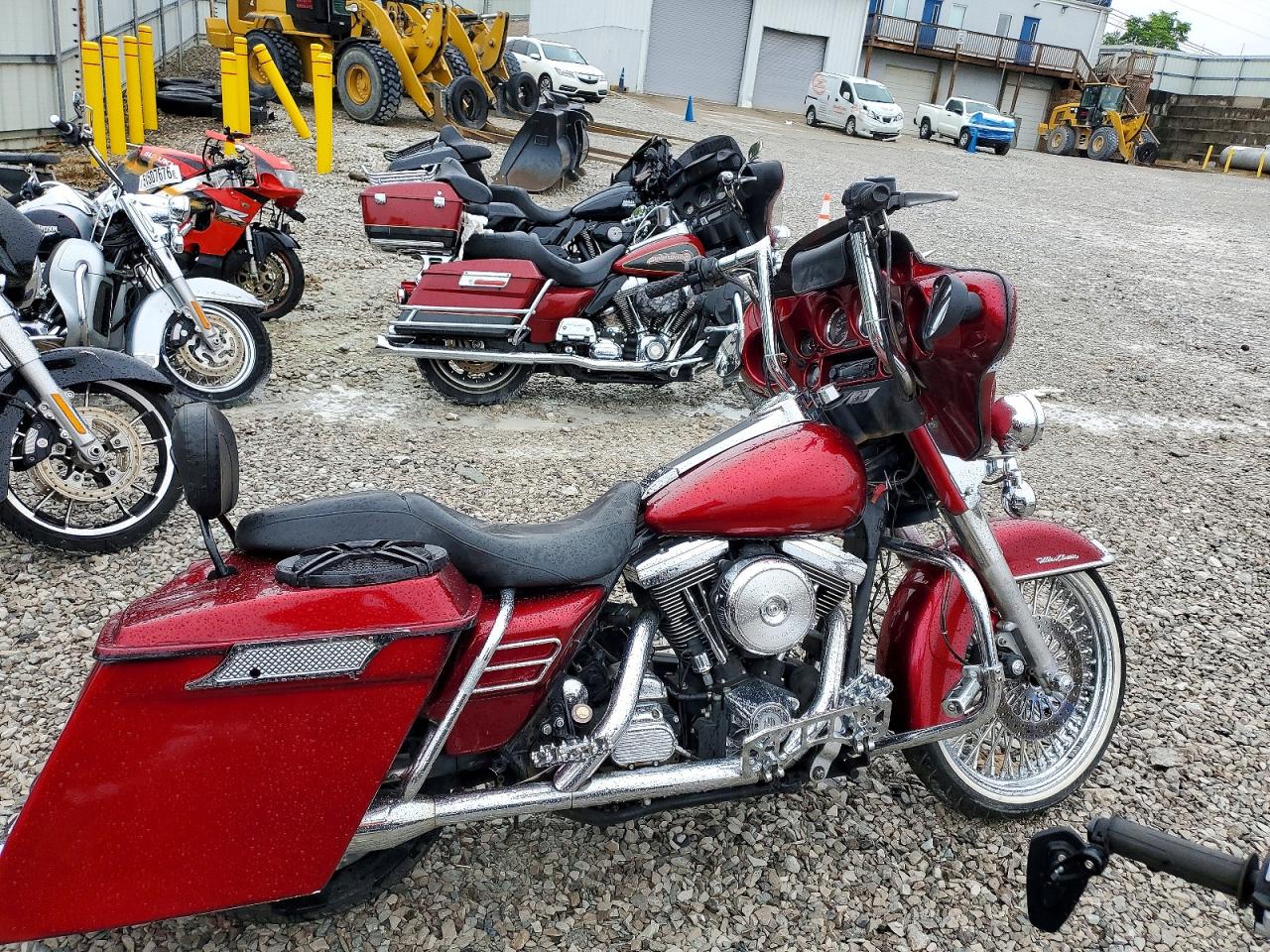 Salvage Harley-Davidson Fl Image