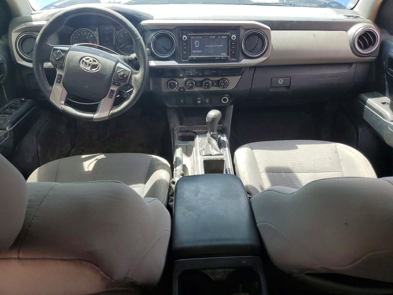 Toyota Tacoma Sr5 V6
