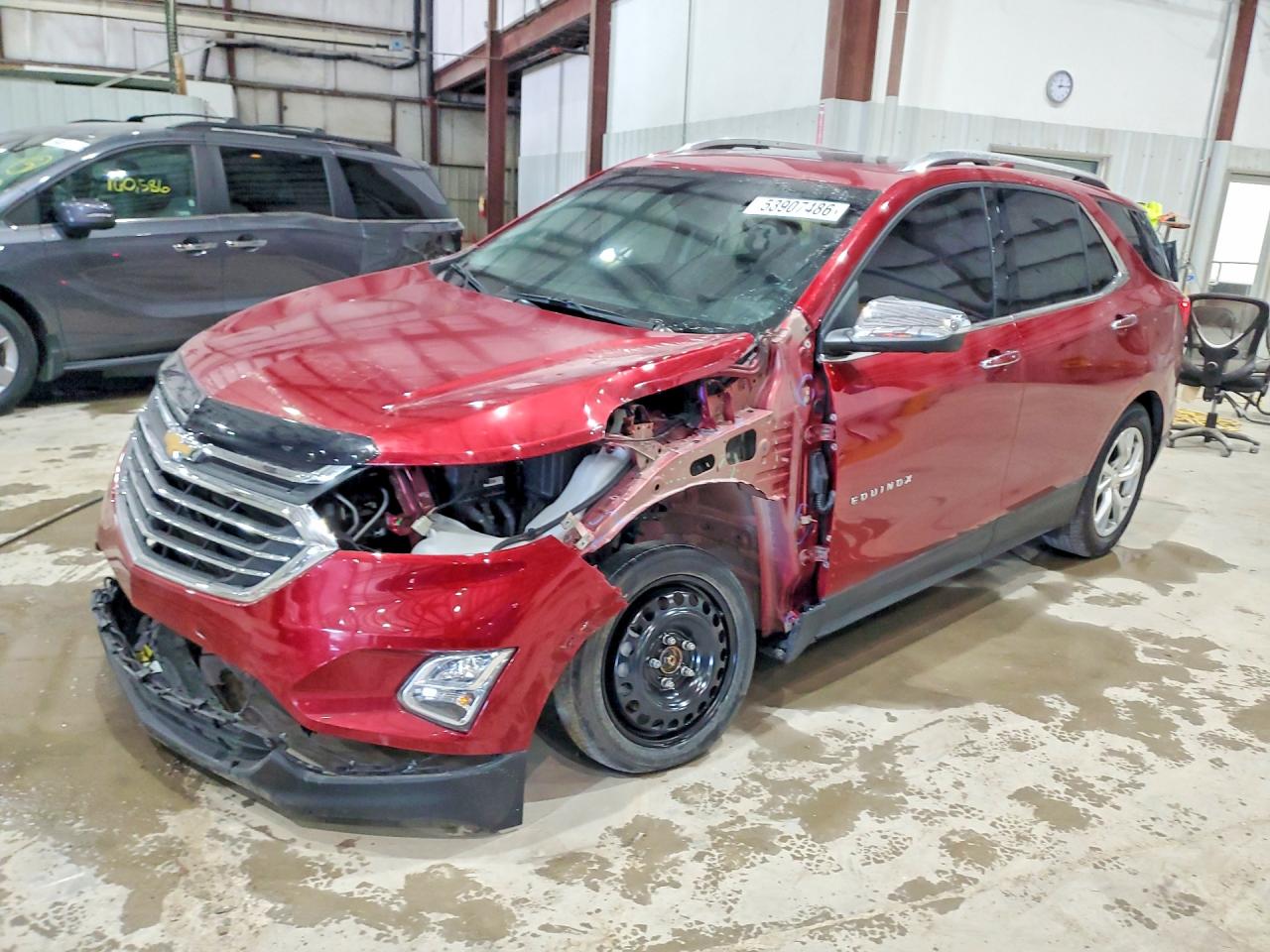 Salvage Chevrolet Equinox Image