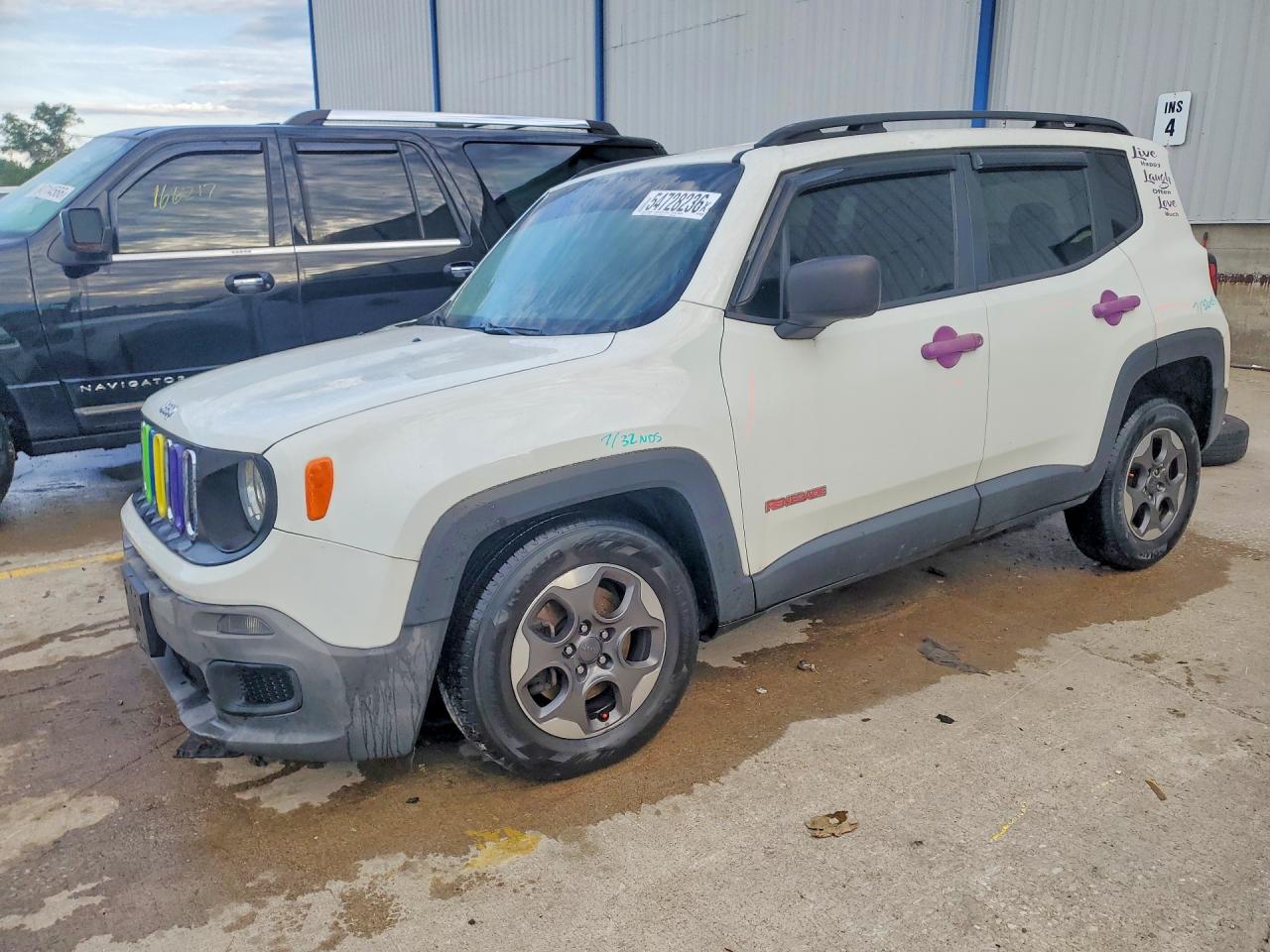 Salvage Jeep Renegade Image