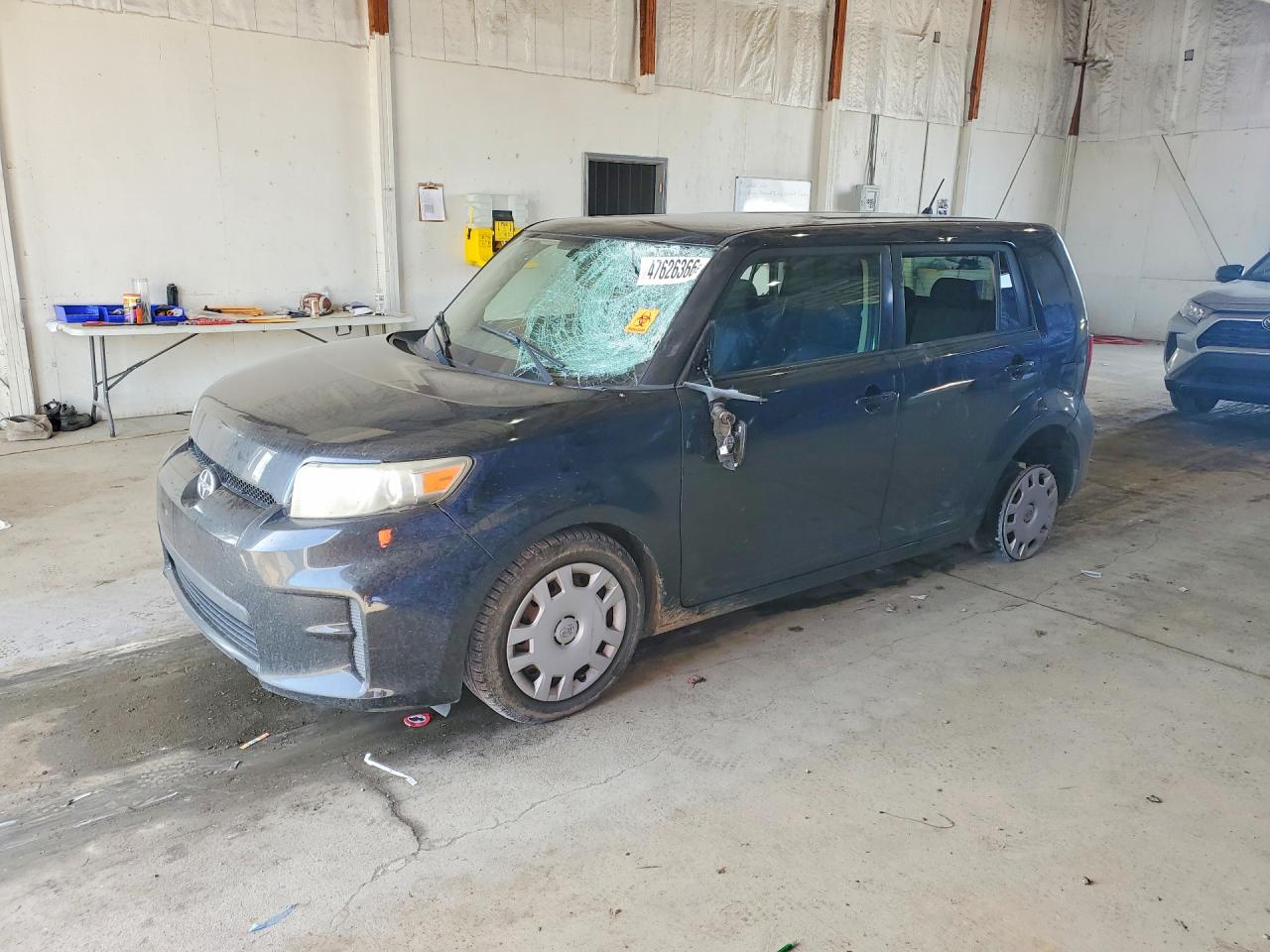 Salvage Toyota xB Image