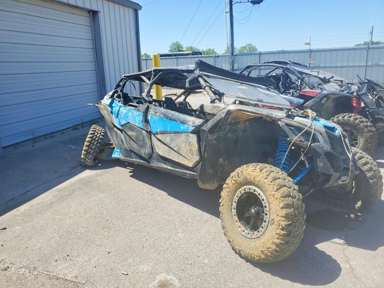Salvage Can-Am Maverick X3 Image