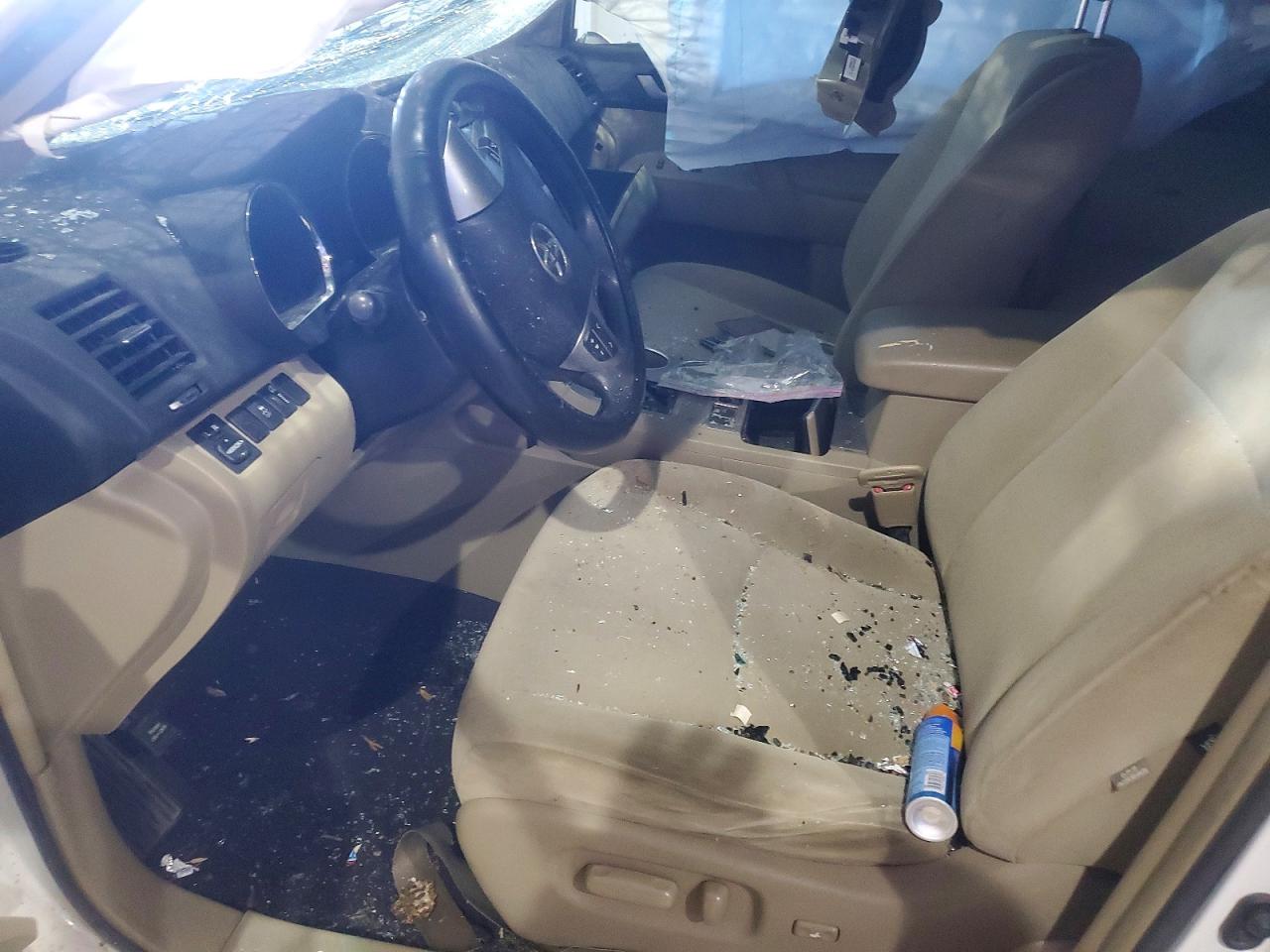 Toyota Highlander Base