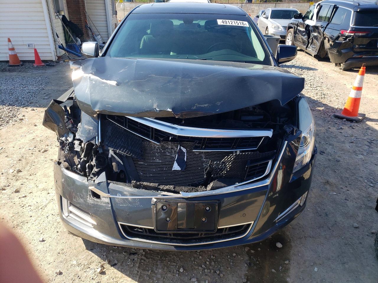 Cadillac XTS Luxury Collection