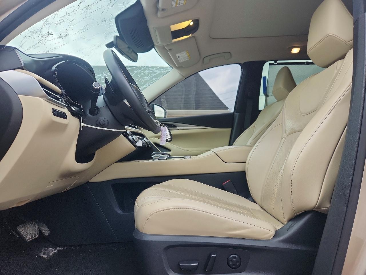 INFINITI Qx Luxe