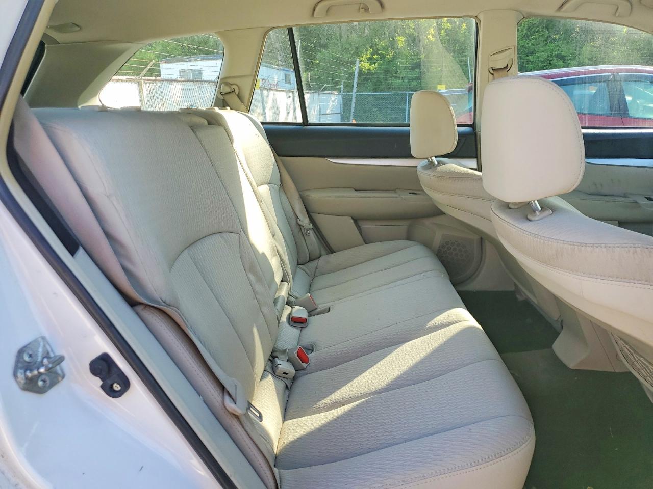 Subaru Outback 2.5i