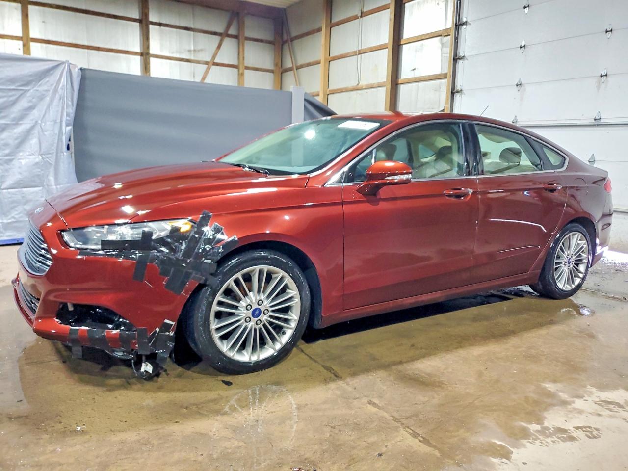 Salvage Ford Fusion Image