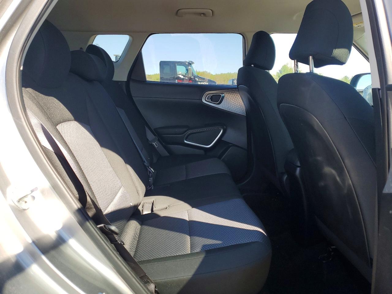 Kia Soul Lx