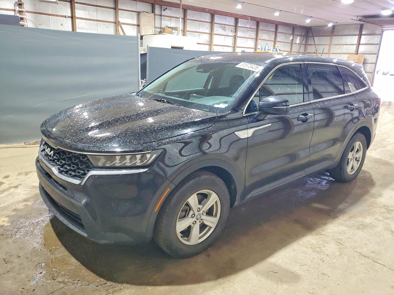 Salvage Kia Sorento Image