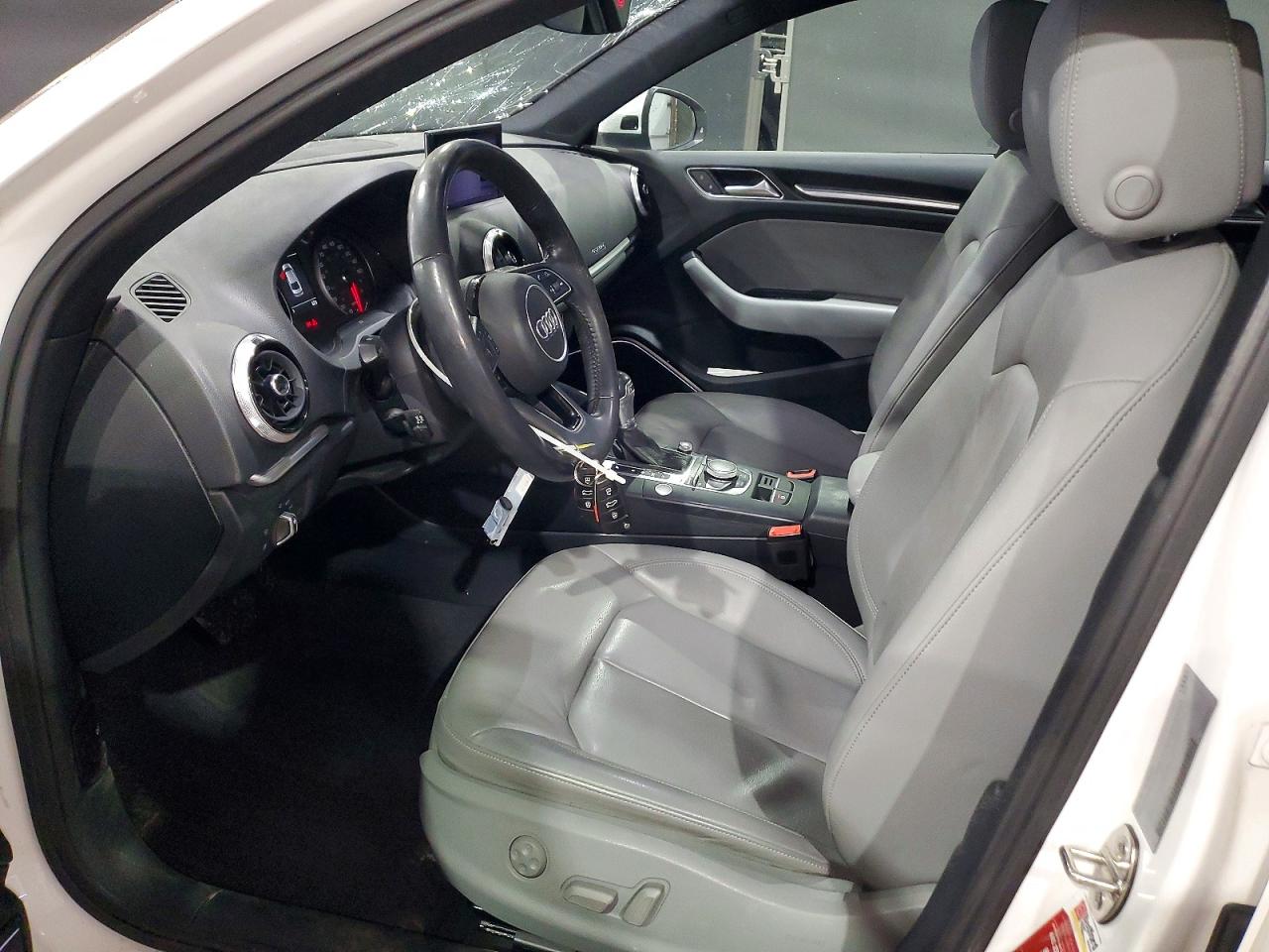 Audi A3 S-line Premium Plus