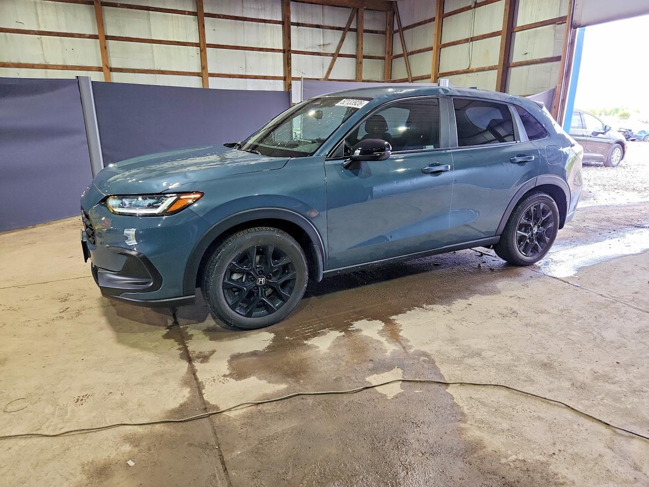 Salvage Honda HR-V Image