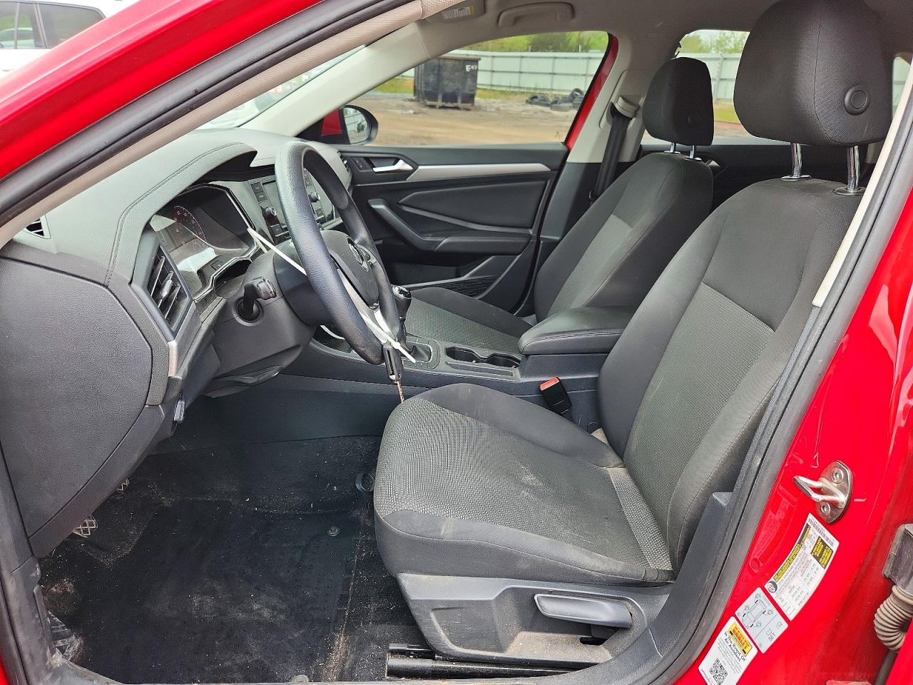Volkswagen Jetta S