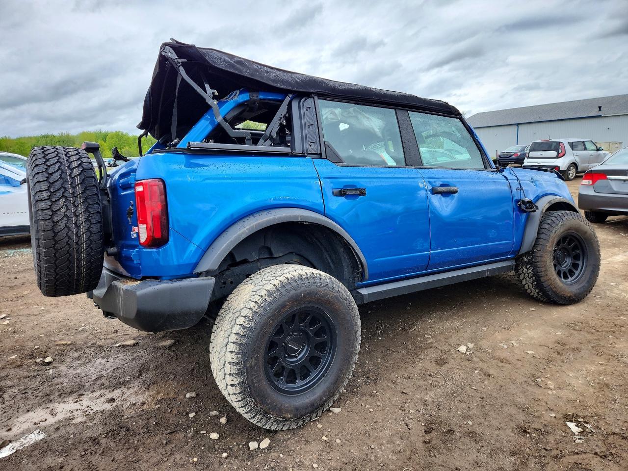 Ford Bronco Base