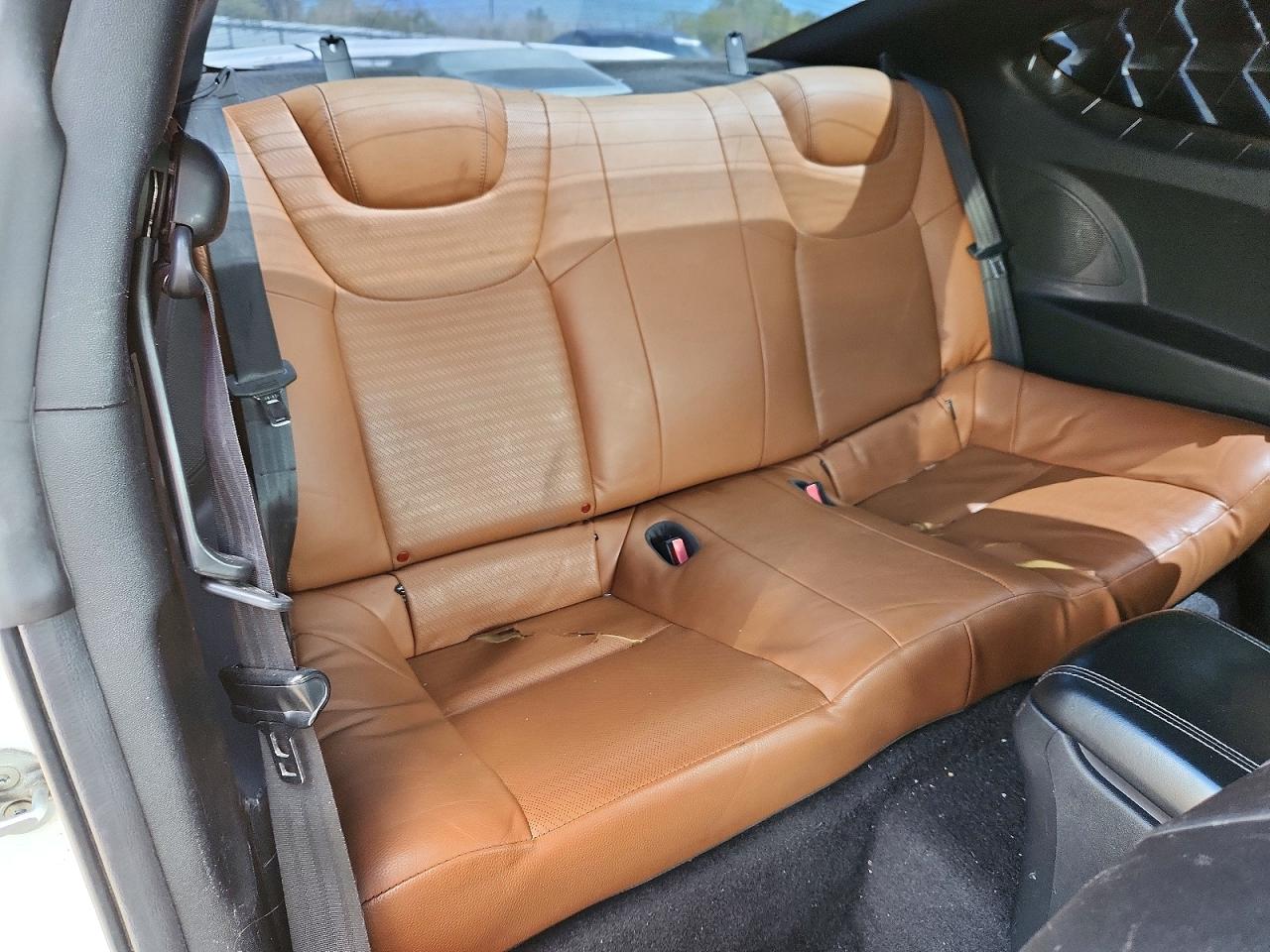 Hyundai Genesis 3.8l
