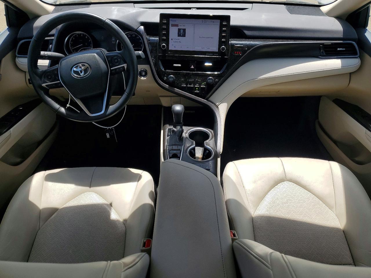 Toyota Camry Xle