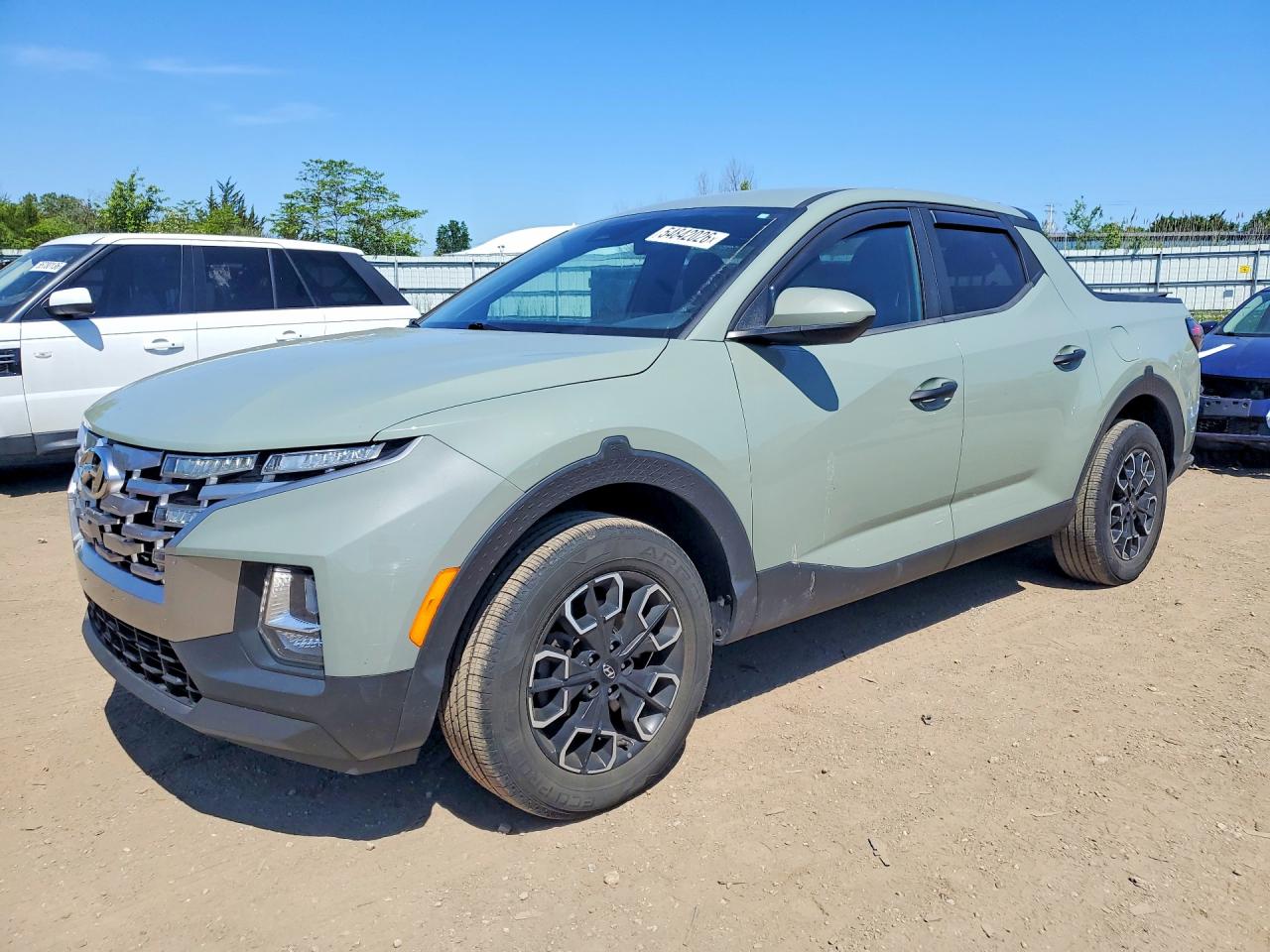 Salvage Hyundai SANTA CRUZ Image