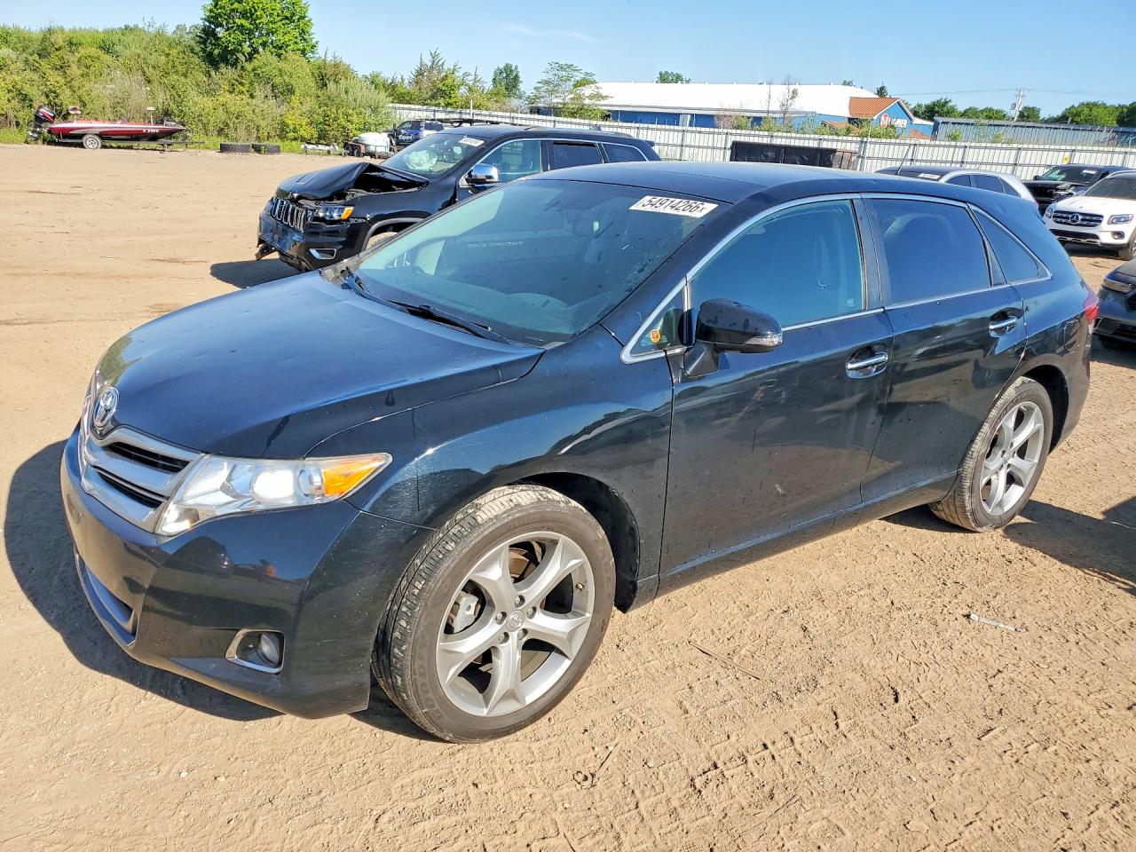 Salvage Toyota Venza Image