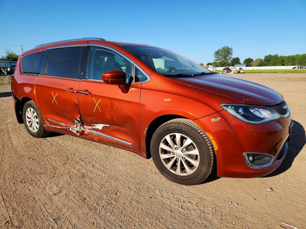 Chrysler Pacifica Touring L Plus